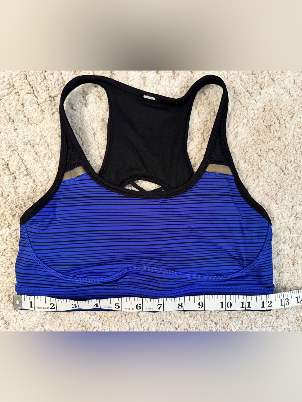 Lululemon striped sports bra w/ criss cross racerback - size 6 - EUC!! - Picture 4 of 5
